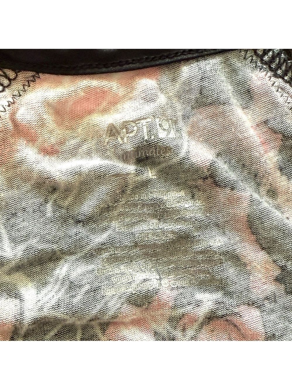 Apt. 9 Intimates Size L Pajama Set Roses with Cropped Pants Some wash-wear - Picture 6 of 8